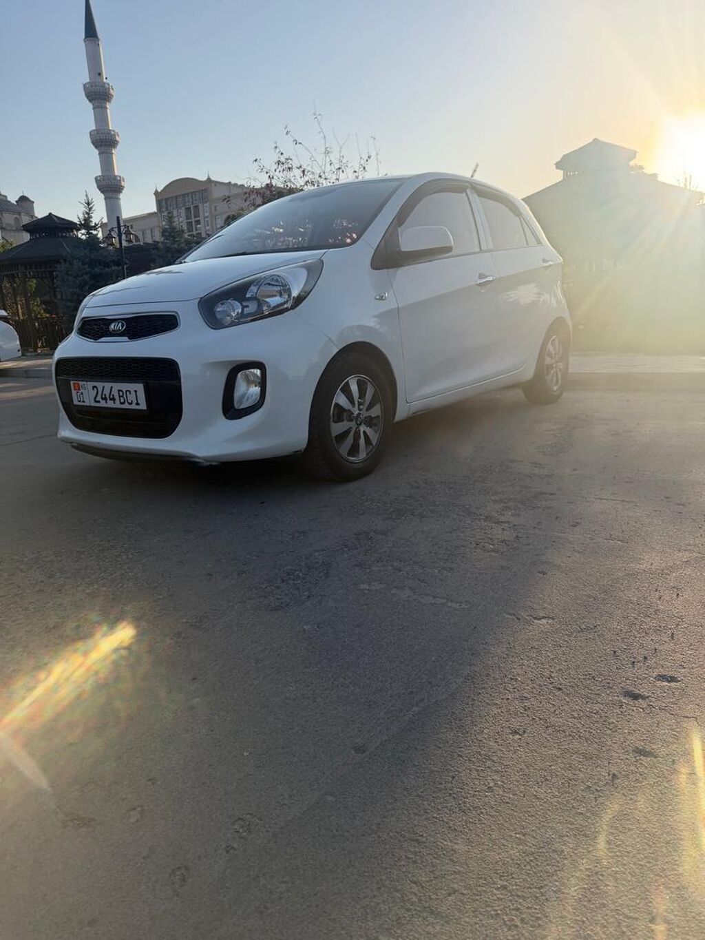 Kia Morning: 2016 г., 1 л, Автомат, Бензин, Хэтчбэк: фото 2