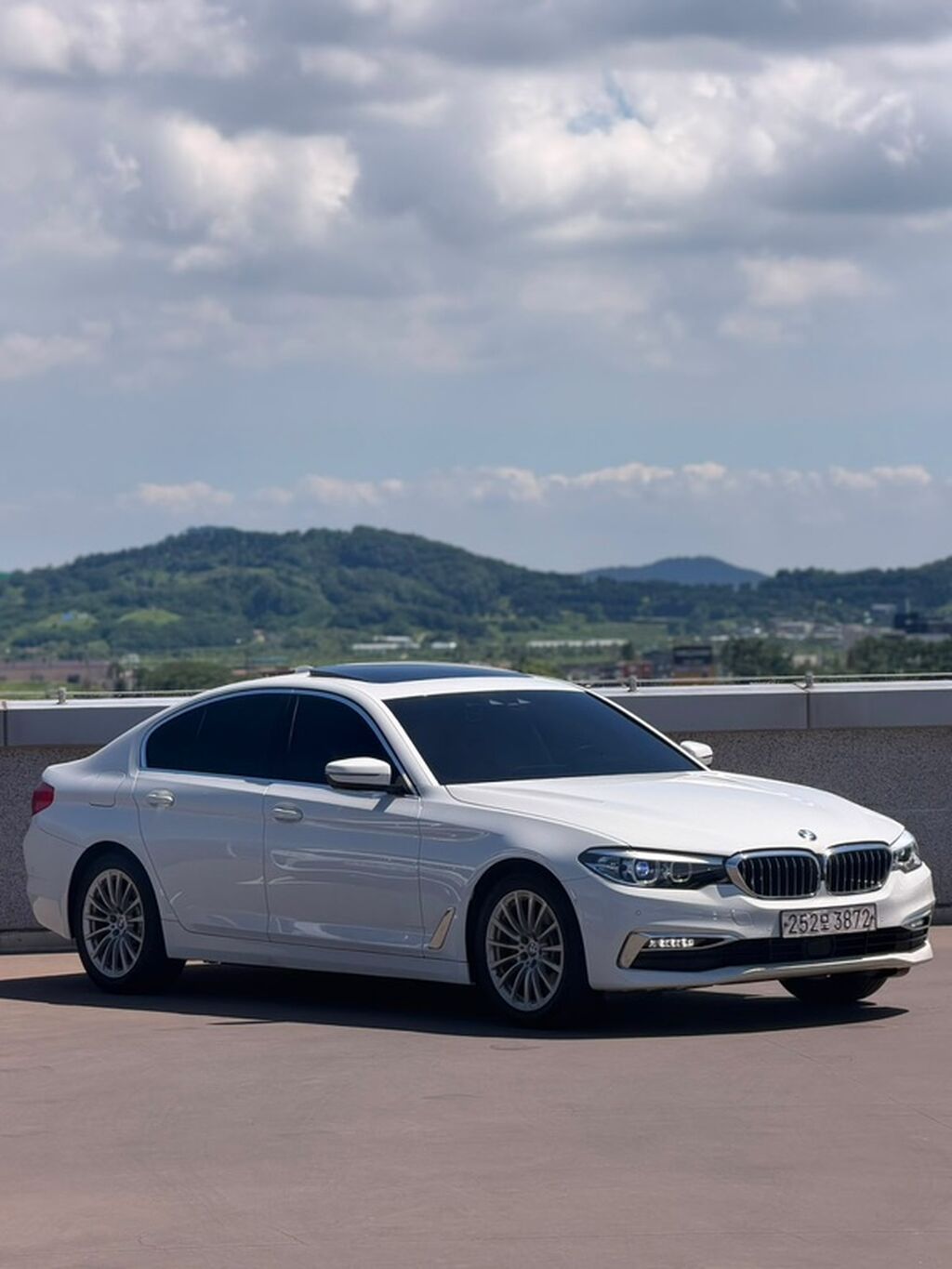 BMW 5 series: 2020 г., 2 л, Автомат, Бензин, Седан: фото 2