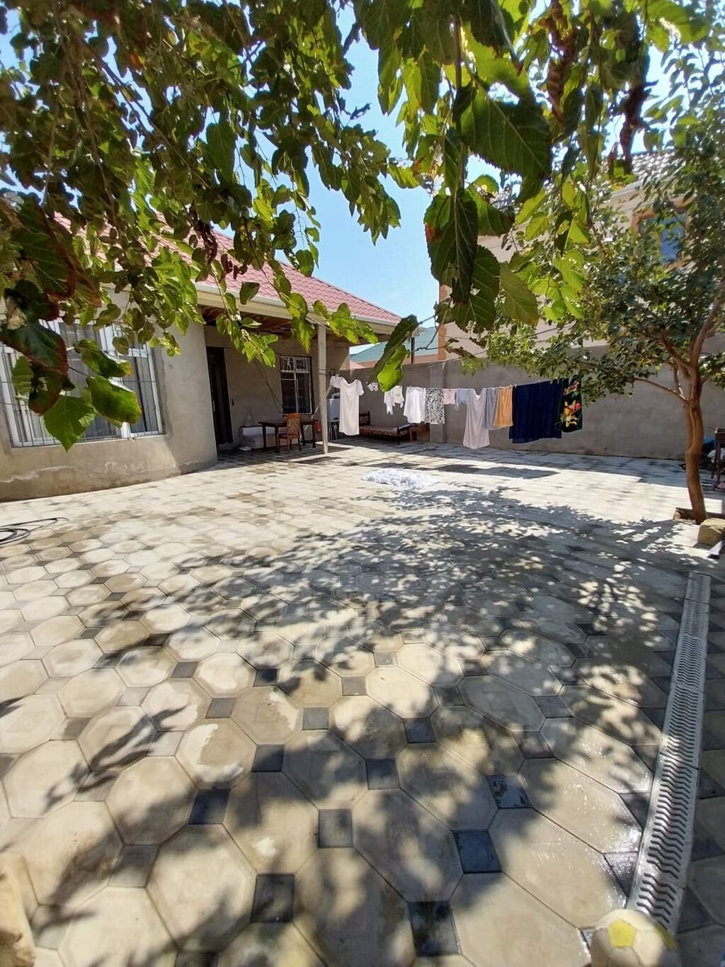 100 kv. m, 3 otaqlı, Kombi, Qaz, İşıq