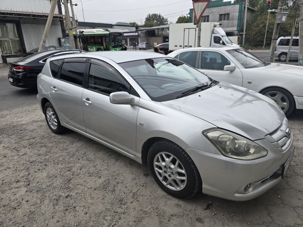Toyota Caldina: 2005 г., 2 л, Автомат, Бензин, Универсал: фото 2