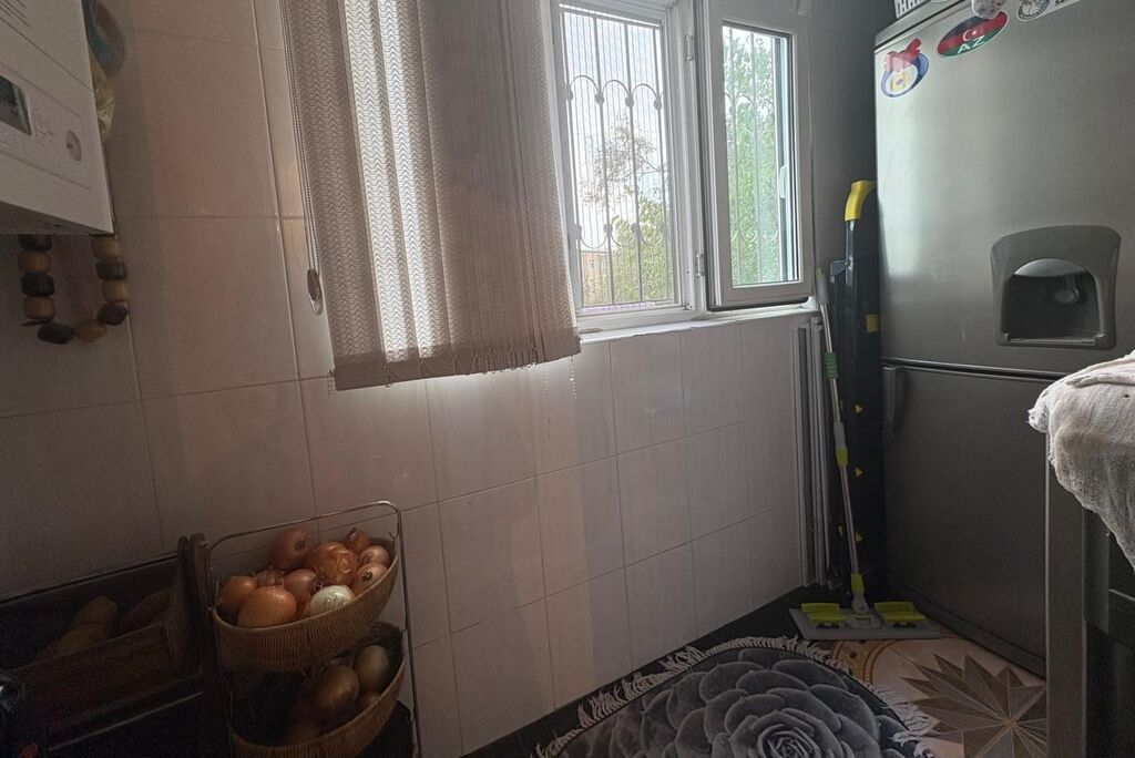 Saray, 4 otaqlı, Köhnə tikili, 84 kv. m