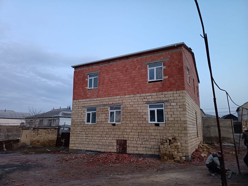 7 otaqlı, 200 kv. m