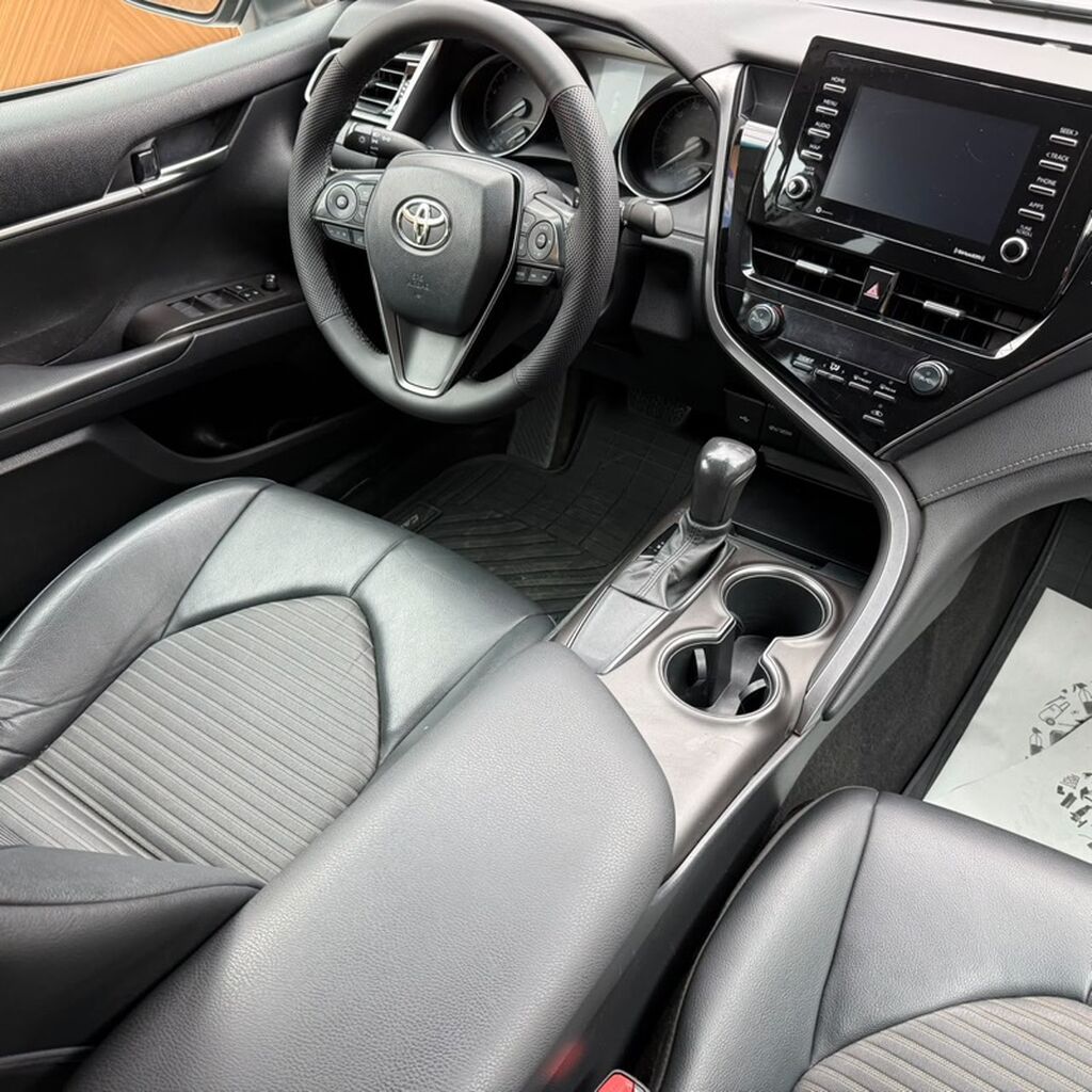 Toyota Camry: 2021 г., 2.5 л, Автомат, Бензин, Седан — фото 5