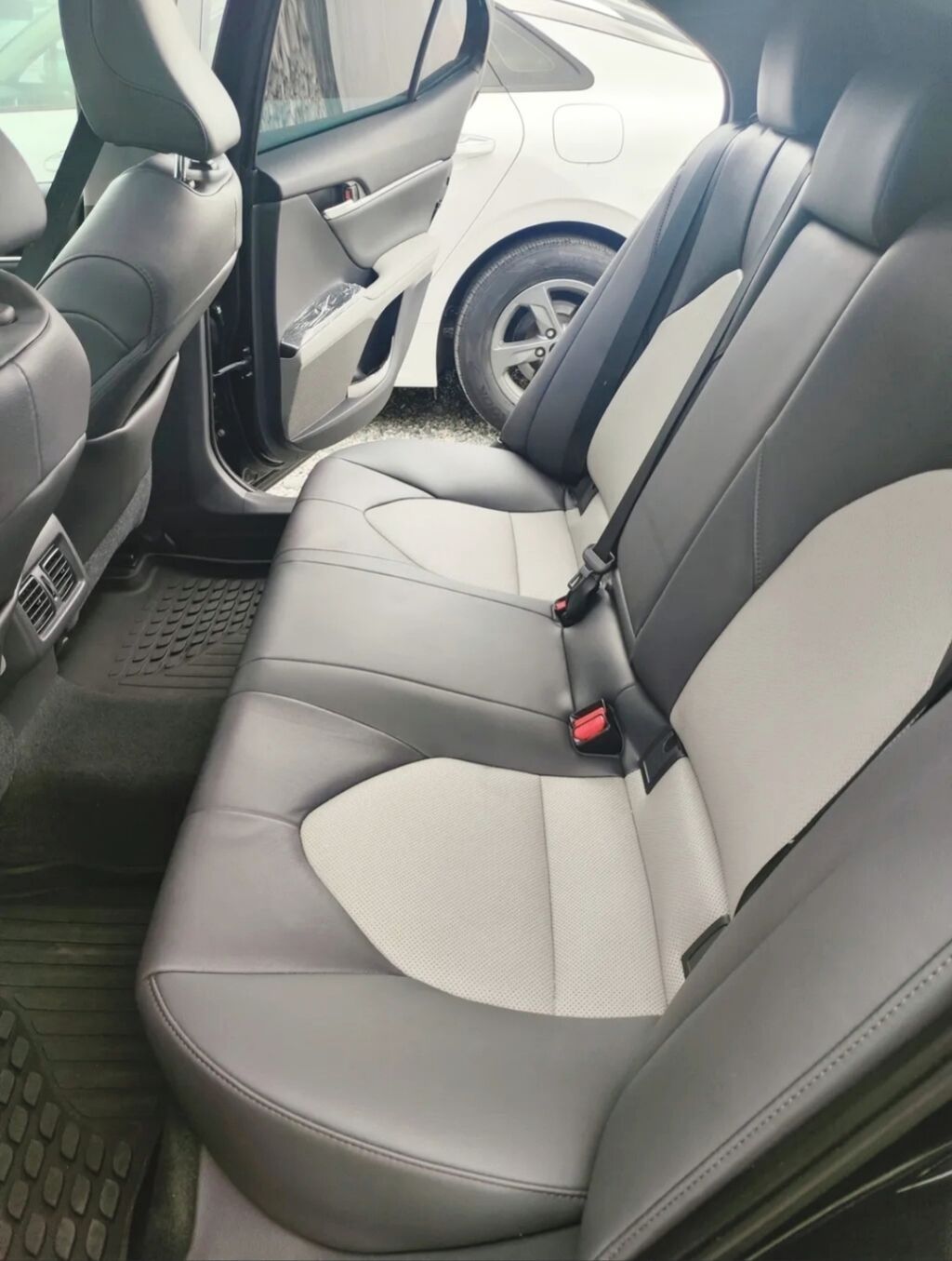 Toyota Camry: 2020 г., 2.5 л, Автомат, Бензин, Седан: фото 7