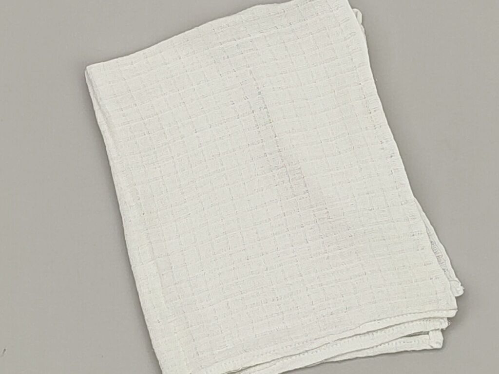 Ręczniki: Ręcznik 42 x 34, kolor - Biały, stan - Dobry — 1