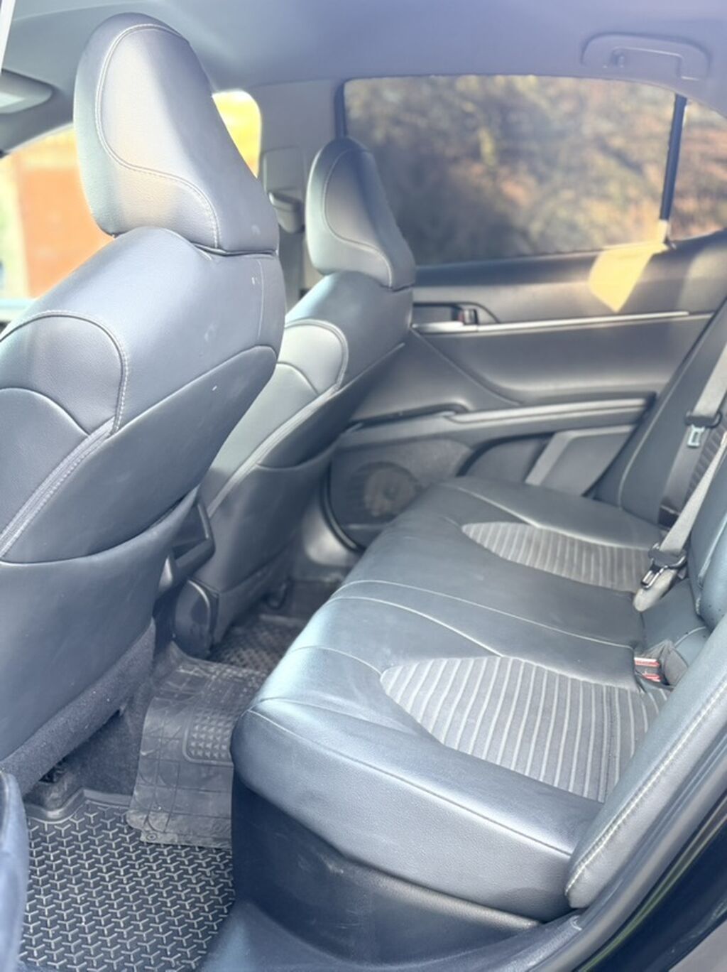 Toyota Camry: 2018 г., 2.5 л, Автомат, Гибрид, Седан: фото 5