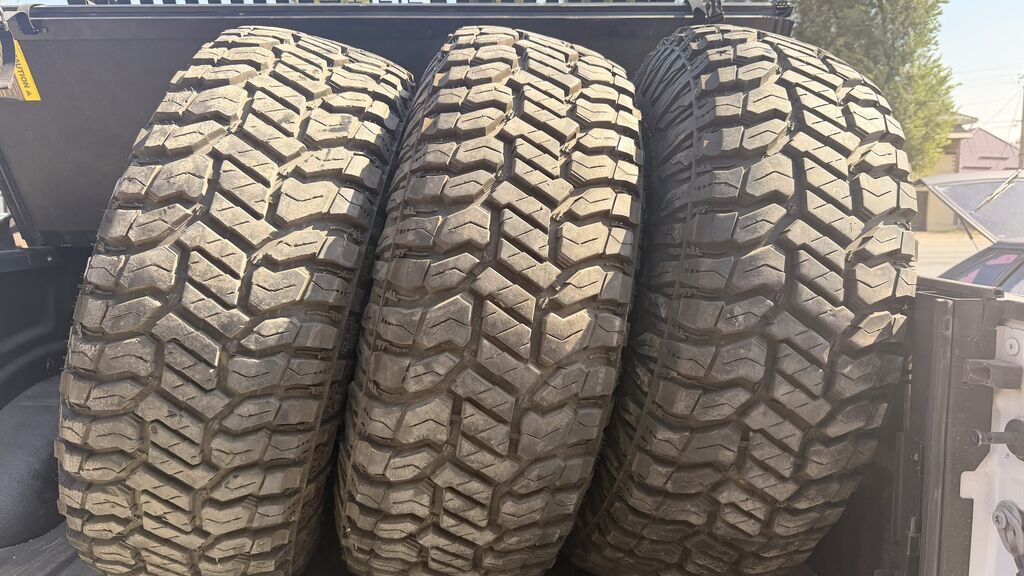 Продам резину для рубикона, раптора и тд 37 х 12.5 r17 Renegade: фото 1