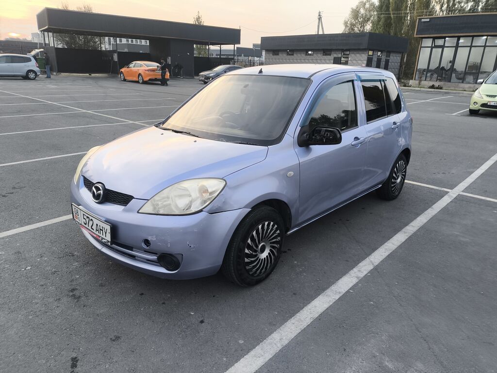 Mazda Demio: 2005 г., 1.3 л, Автомат, Бензин, Хэтчбэк: фото 2