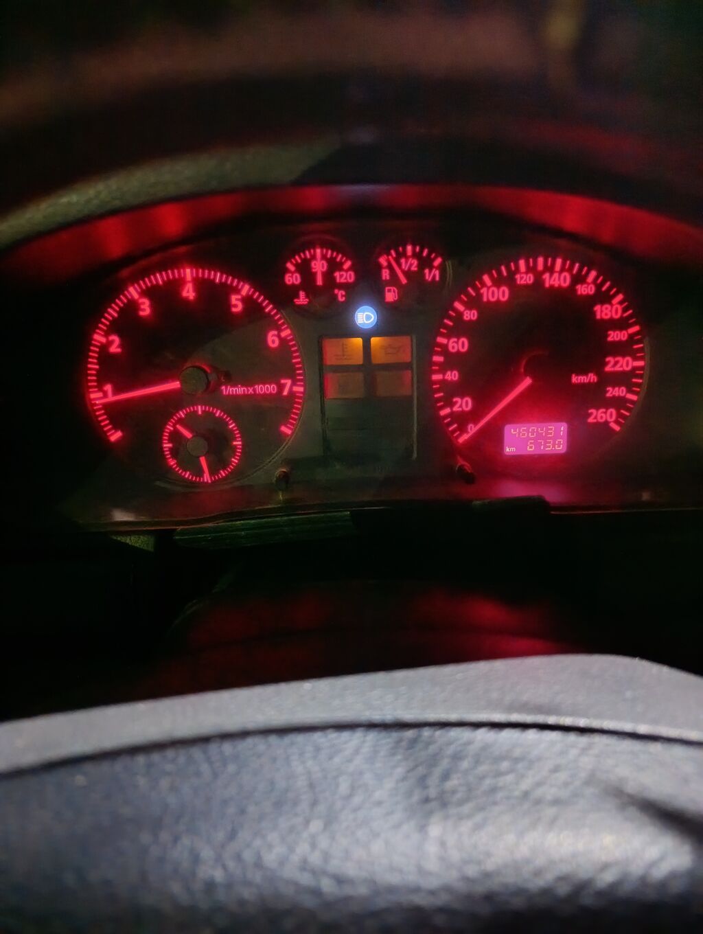 Audi A4: 1997 г., 1.6 л, Механика, Седан: фото 2