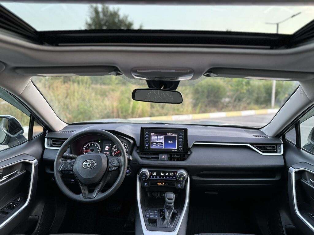 Toyota RAV4: 2020 г., 2.5 л, Автомат, Бензин, Кроссовер: фото 6