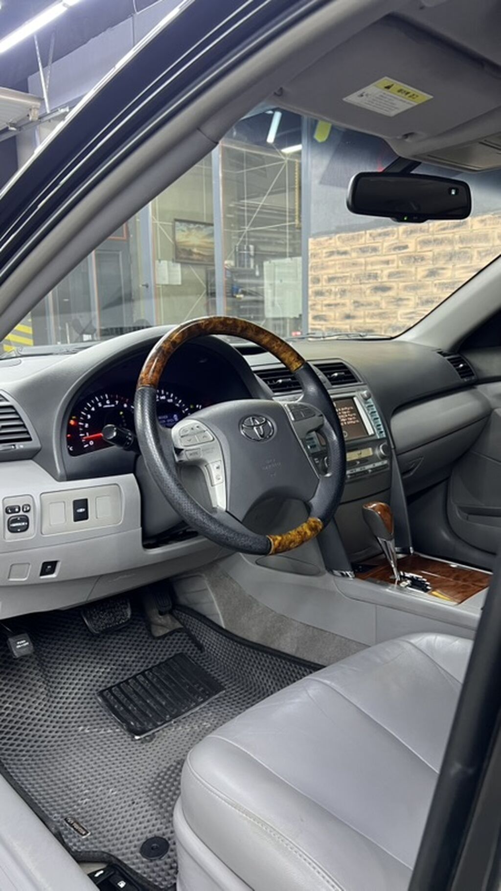 Toyota Camry: 2011 г., Бензин, Седан: фото 7