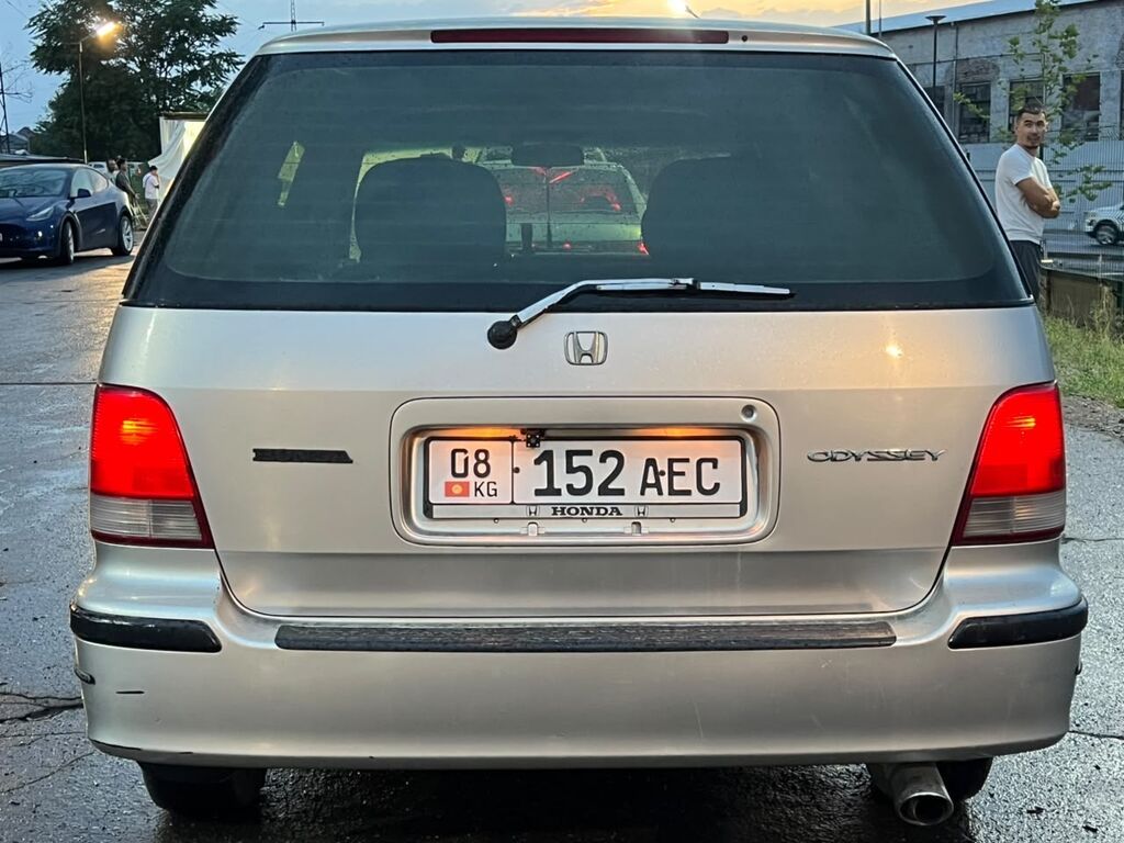 Honda Odyssey: 1998 г., 2.3 л, Автомат, Бензин, Минивэн: фото 4