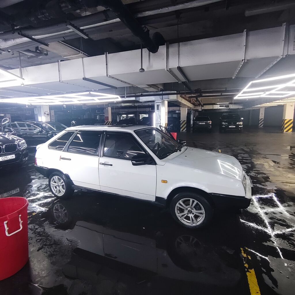 ВАЗ (ЛАДА) 2109: 1992 г., 1.5 л, Механика, Бензин, Хэтчбэк: фото 4
