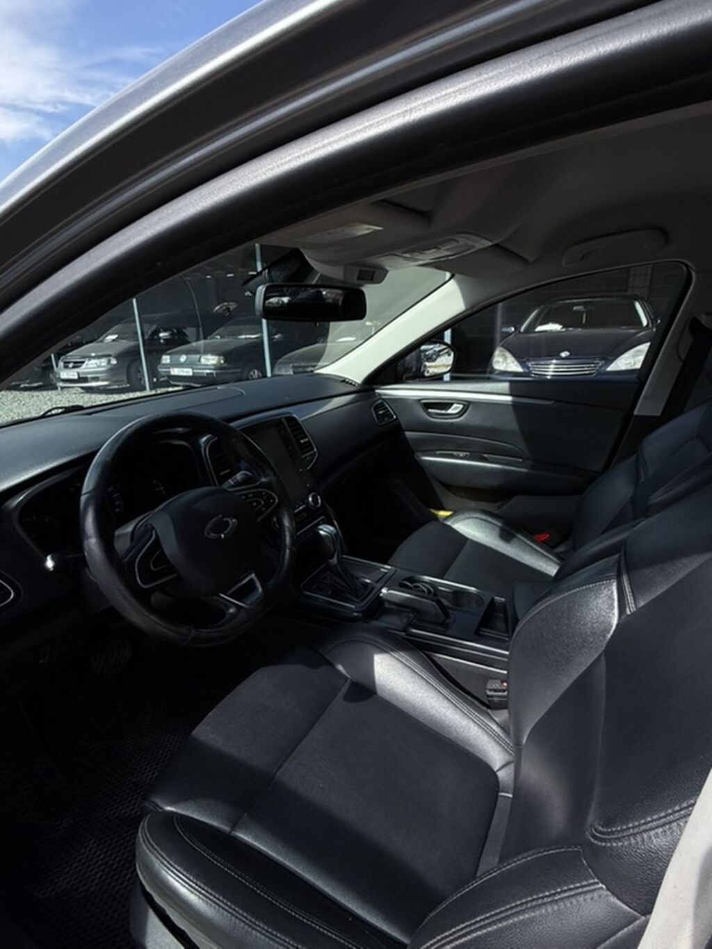 Renault SM6: 2019 г., 2 л, Автомат, Газ, Седан: фото 3