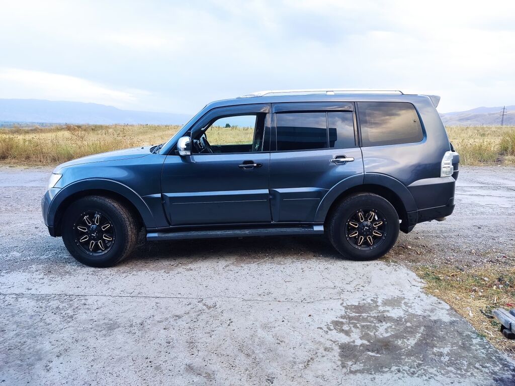Mitsubishi Pajero: 2007 г., 3 л, Автомат, Бензин, Внедорожник: фото 4