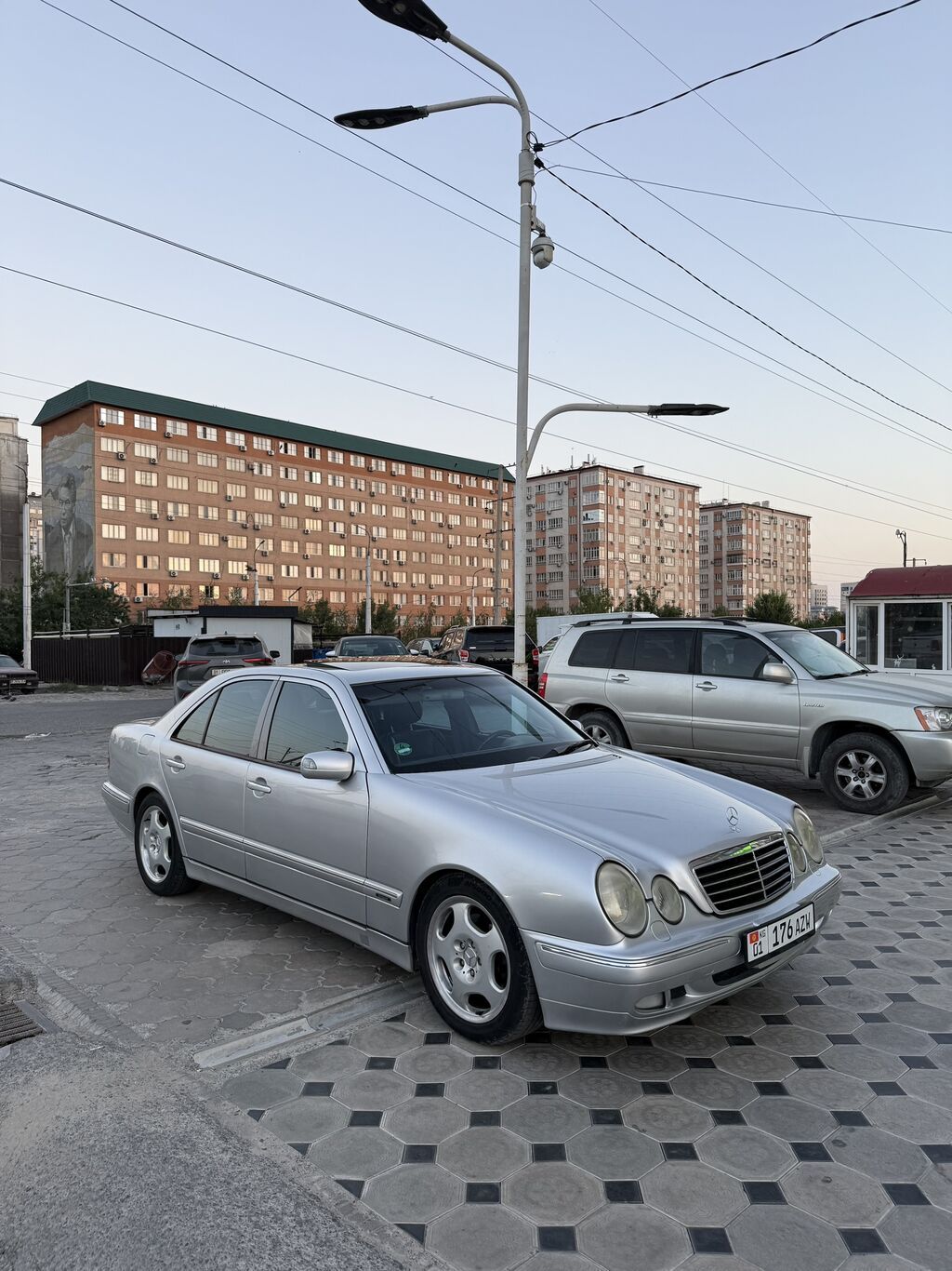 Mercedes-Benz E-Class: 2001 г., 4.3 л, Автомат, Бензин, Седан: фото 6