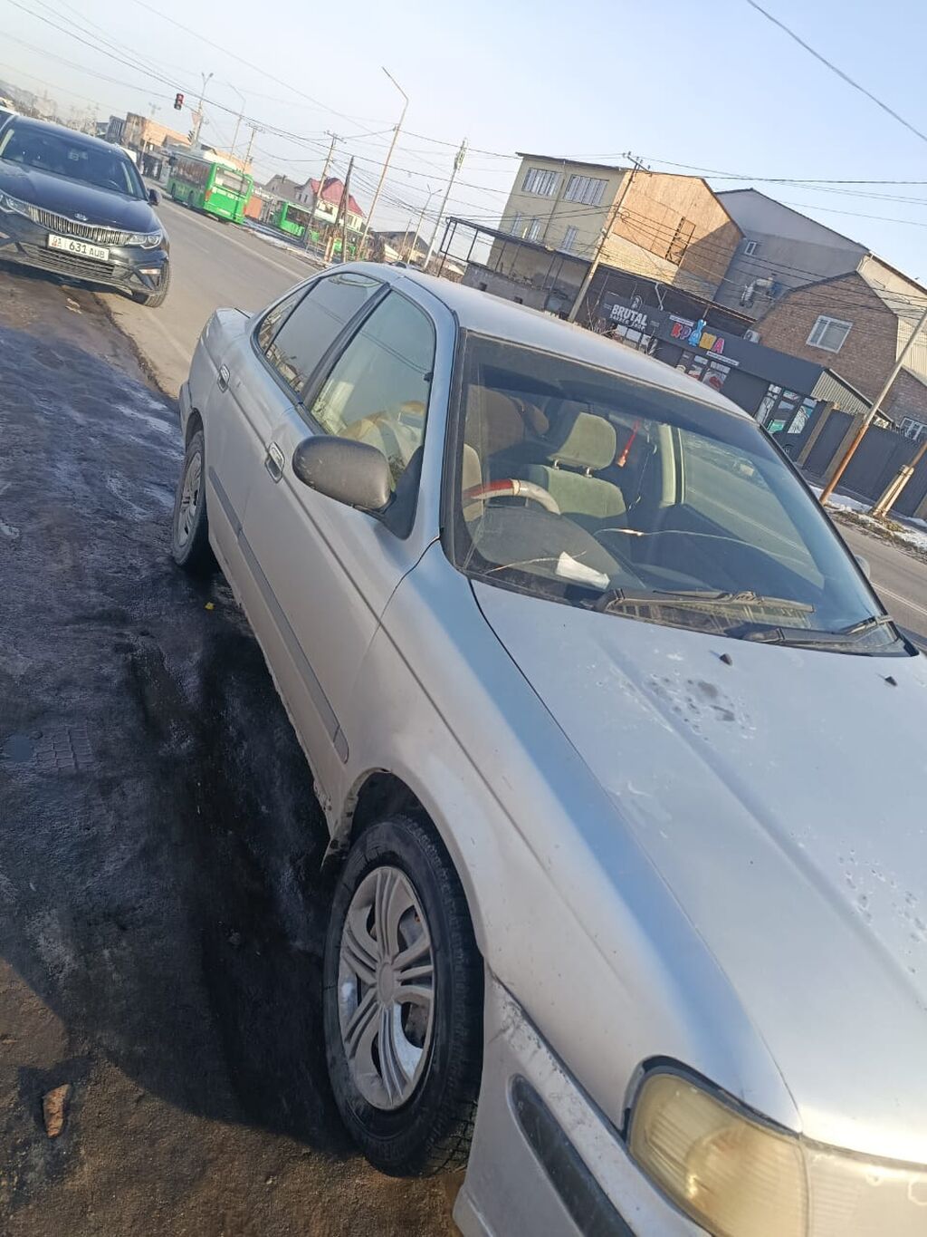 Nissan Sunny: 2000 г., 1.5 л, Автомат, Газ, Седан — фото 4