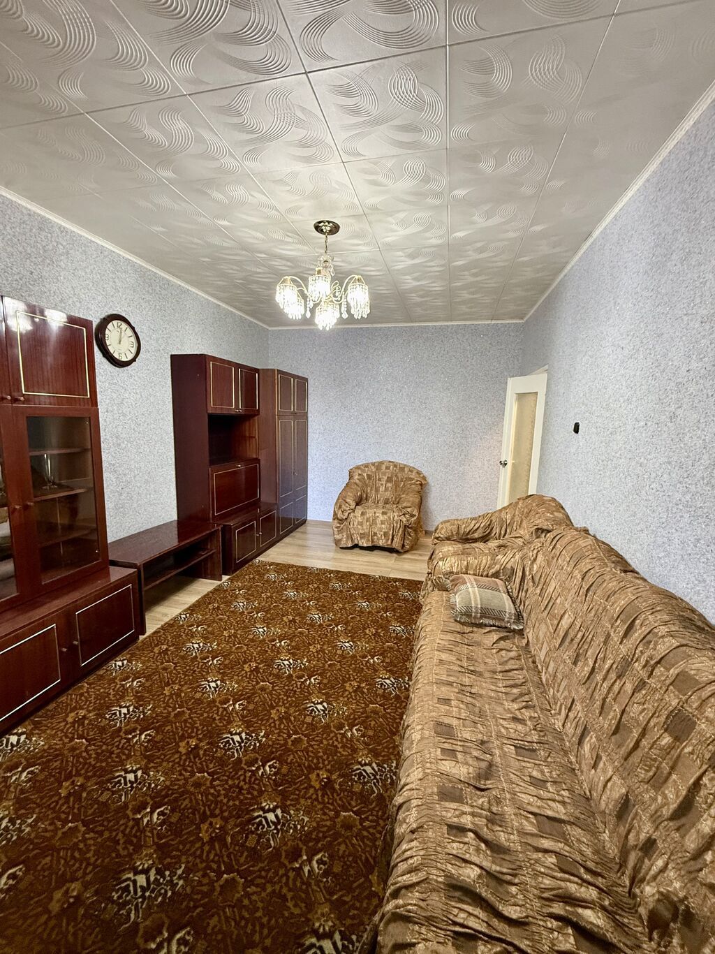 1 комната, 43 м², 12 мкр 106 серия, 4 этаж, Косметический ремонт: фото 2