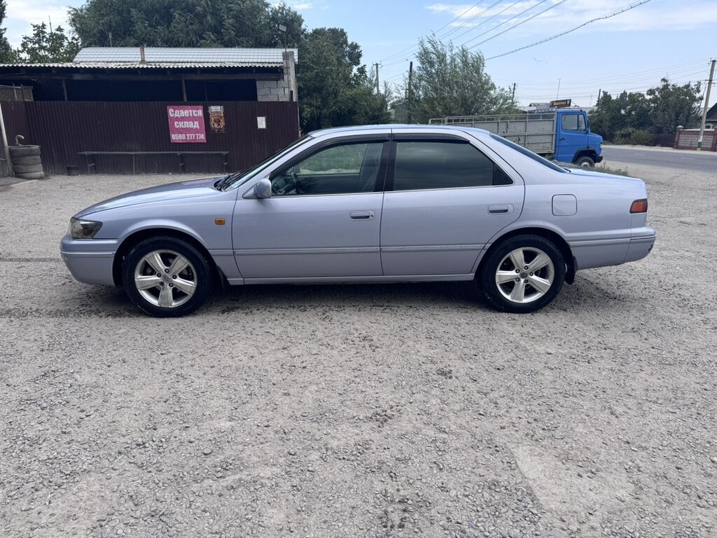 Toyota Camry: 1998 г., 3 л, Автомат, Газ, Седан: фото 4