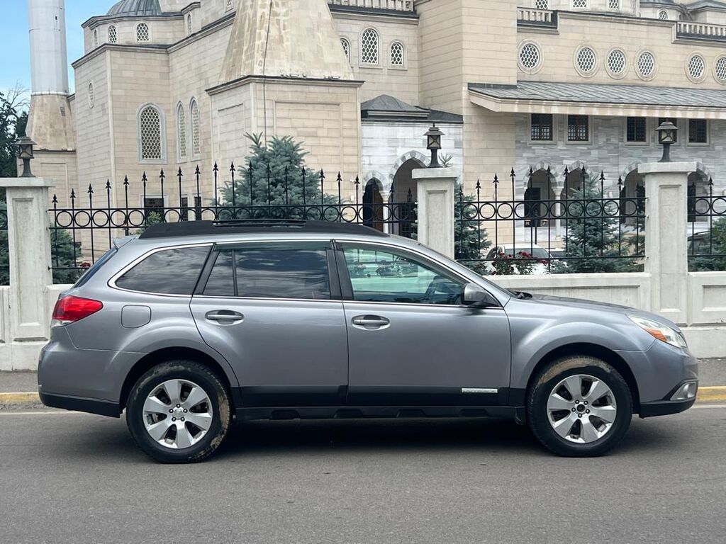 Subaru Outback: 2010 г., 2.5 л, Вариатор, Бензин, Кроссовер: фото 6