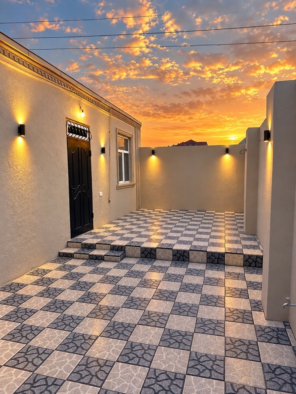 🏡 BİNƏQƏDİ QƏSƏBƏSİNDƏ 3 OTAQLI HƏYƏT EVİ SATILIR! 📍 Əla yerləşmə —