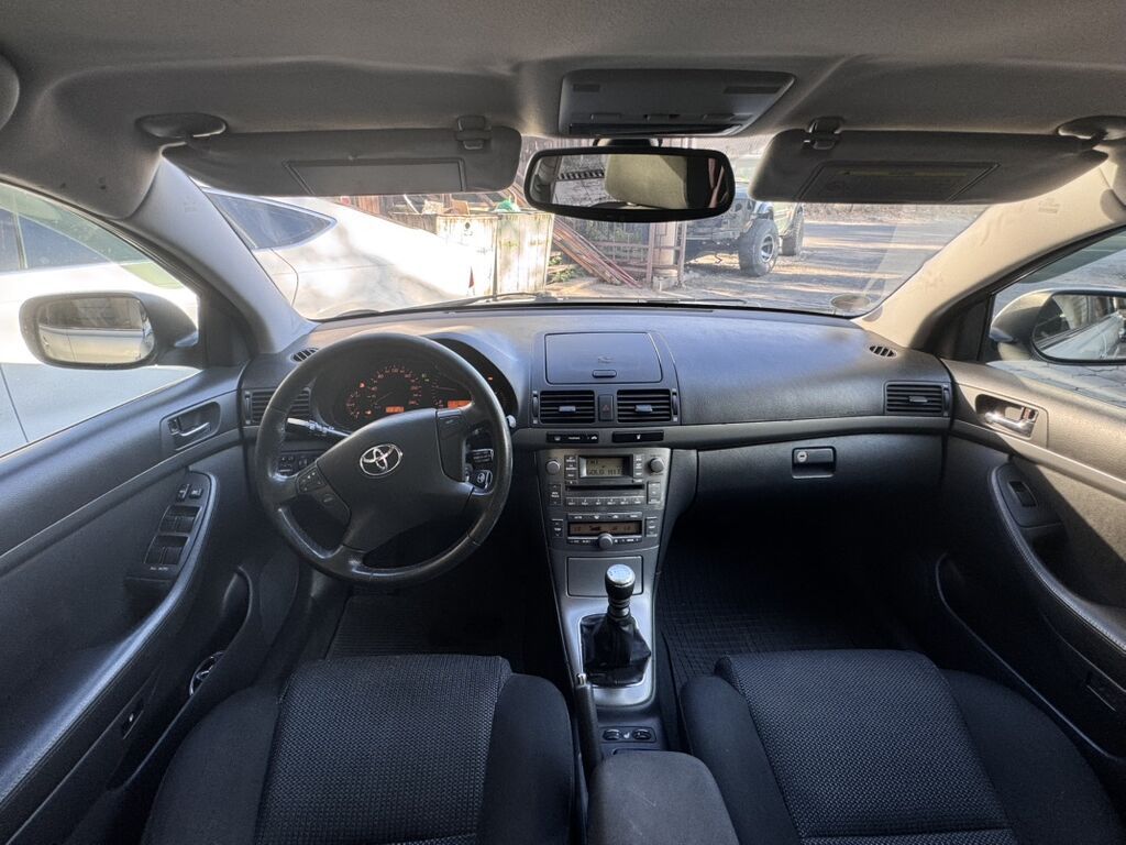 Toyota Avensis: 2008 г., 2 л, Механика, Дизель, Универсал: фото 7