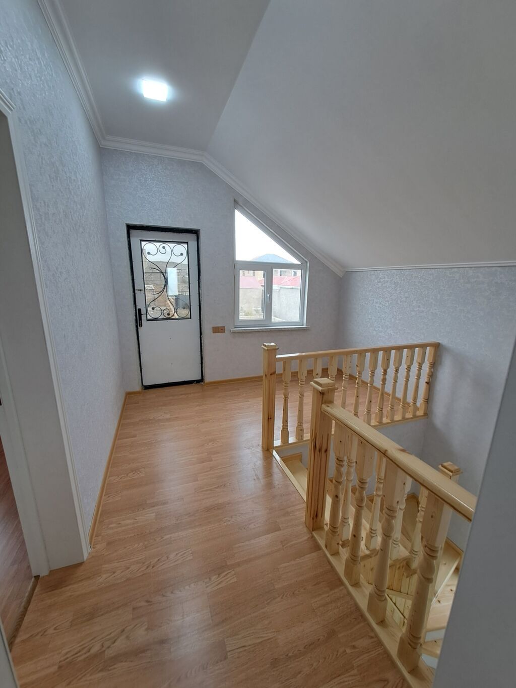4 otaqlı, 105 kv. m, Yeni təmirli