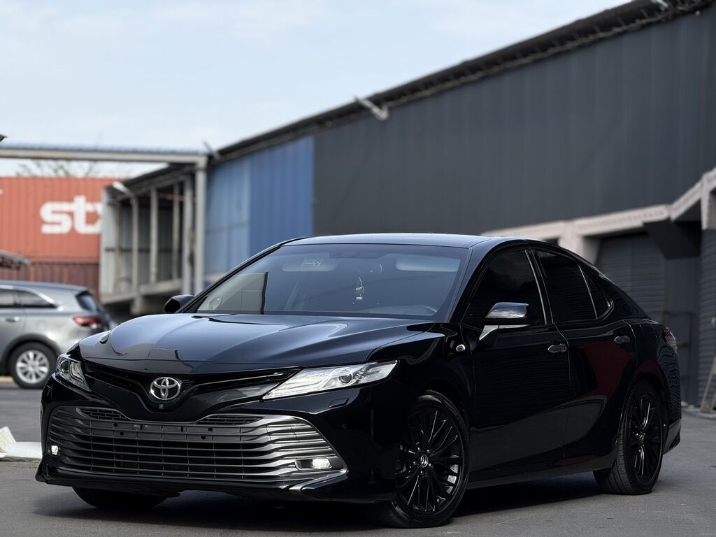 Toyota Camry: 2018 г., 3.5 л, Автомат, Бензин, Седан: фото 3