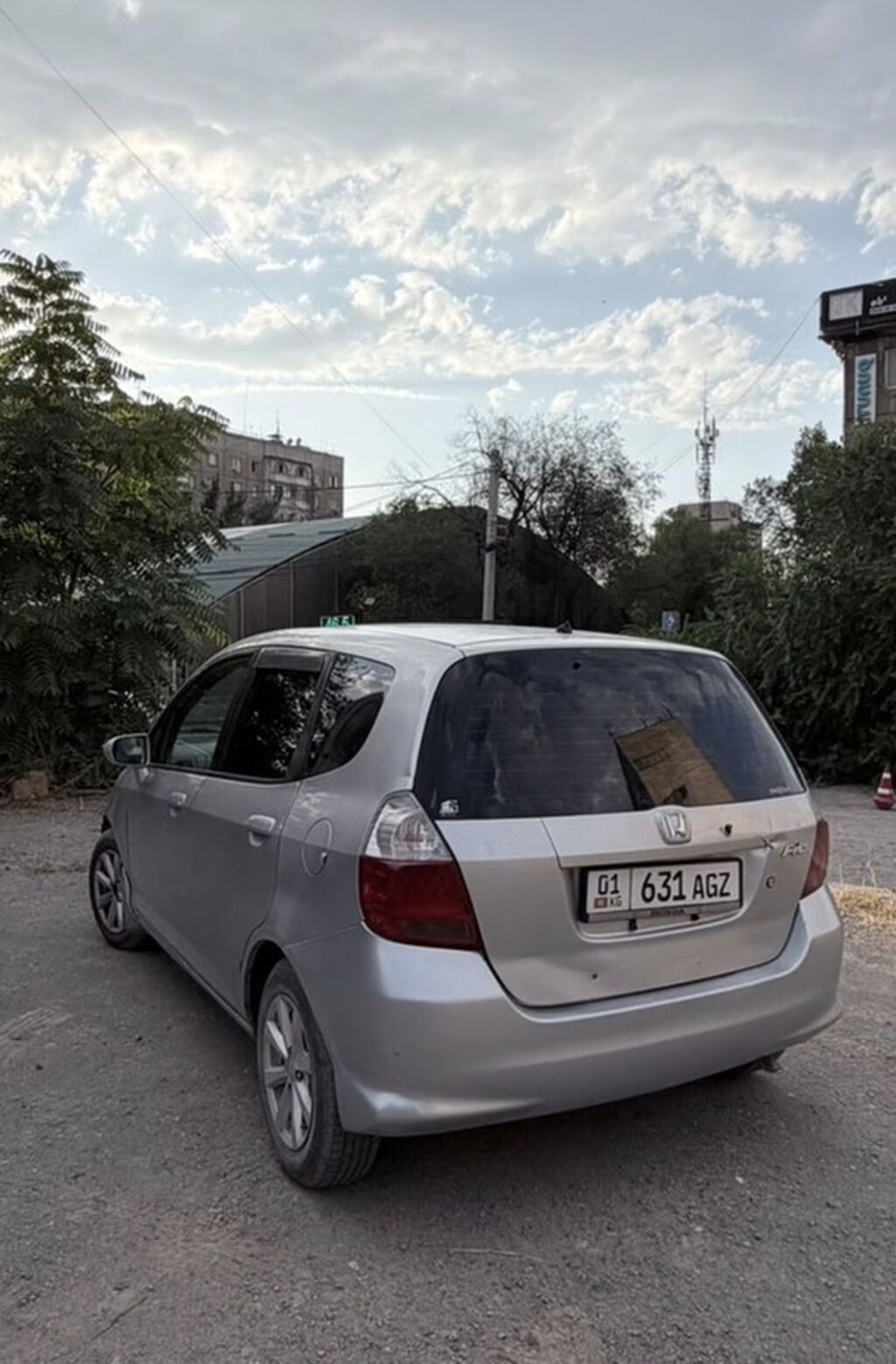 Honda Fit: 2005 г., Хэтчбэк: фото 2
