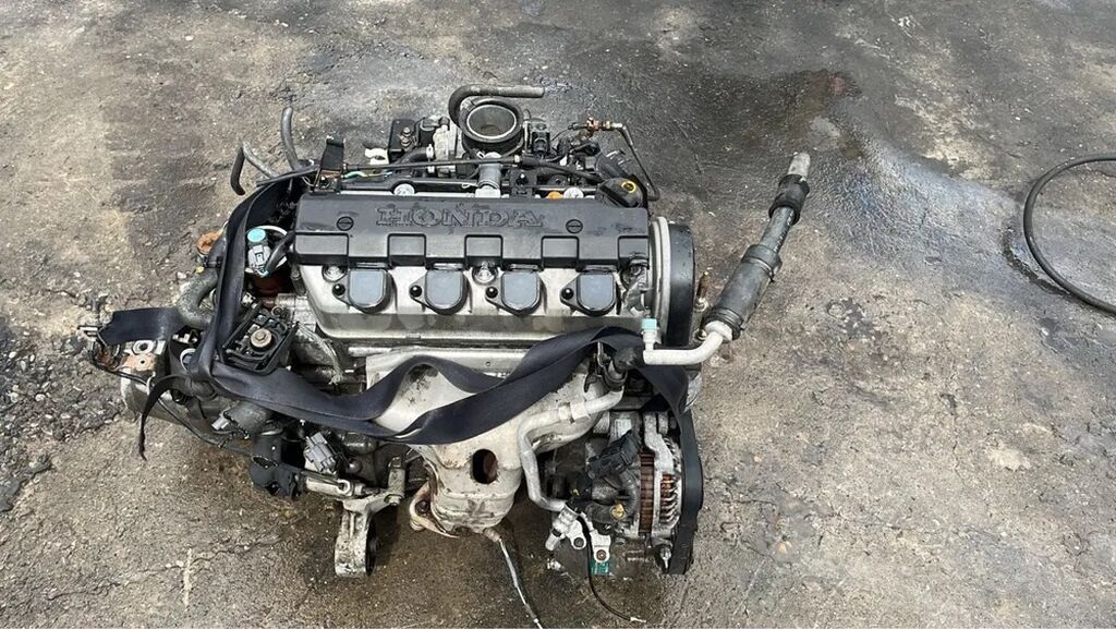 Двигатель Honda 1.7 i‑VTEC (серия D17) - Тип: бензиновый, рядный: фото 1