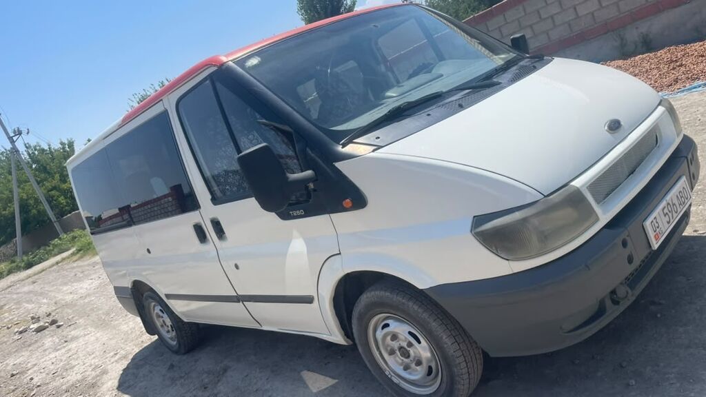 Ford Transit: 2003 г., 2 л, Механика, Дизель, Минивэн: фото 4