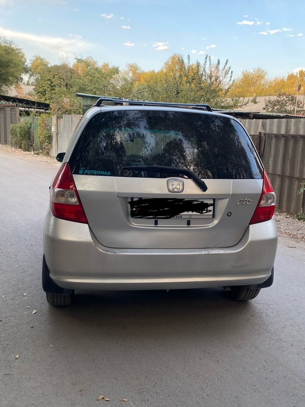 Honda Fit: 2001 г., 1.3 л, Автомат, Хэтчбэк: фото 4