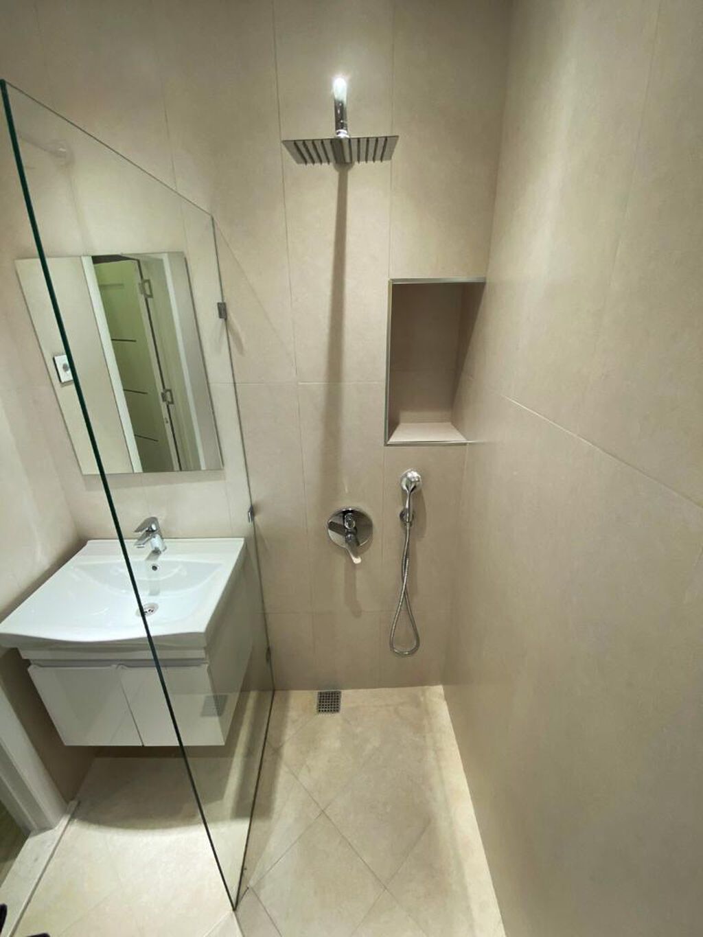 Xətai Light yaşayış kompleksində kirayə 2 otaqlı mənzil - Ünvan