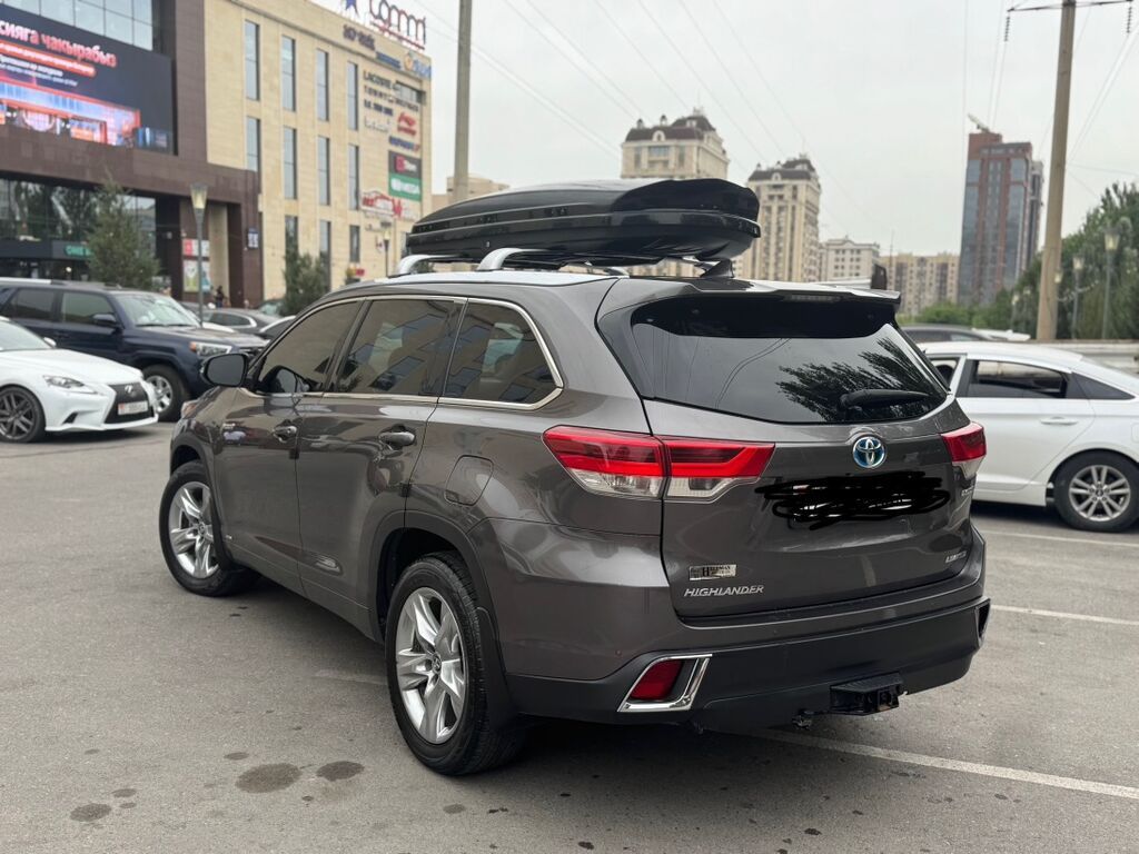 Toyota Highlander: 2018 г., 3.5 л, Гибрид, Кроссовер: фото 2