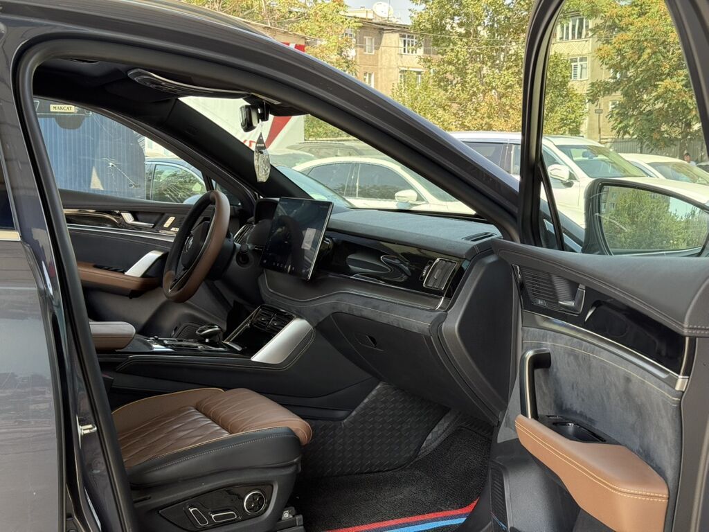 BYD Tang: 2023 г., 1.5 л, Автомат, Электромобиль, Кроссовер: фото 7