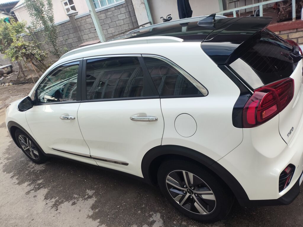 Kia Niro: 2019 г., 1.6 л, Гибрид, Кроссовер: фото 5