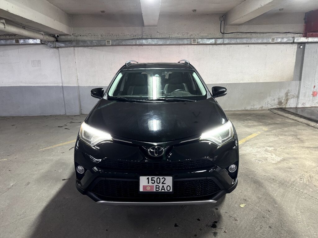 Toyota RAV4: 2018 г., 2.5 л, Автомат, Бензин, Кроссовер: фото 3