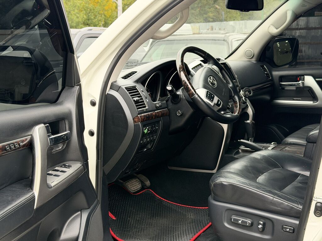 Toyota Land Cruiser: 2013 г., Газ: фото 5