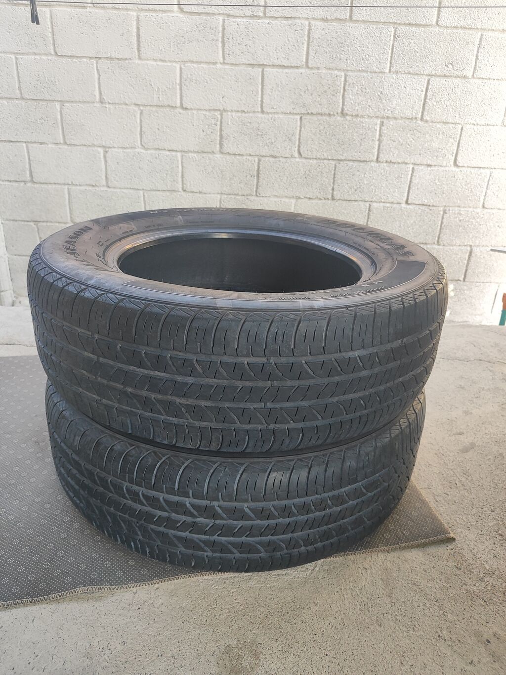 Продам 2 шины Douglas 225/65 R17: фото 2