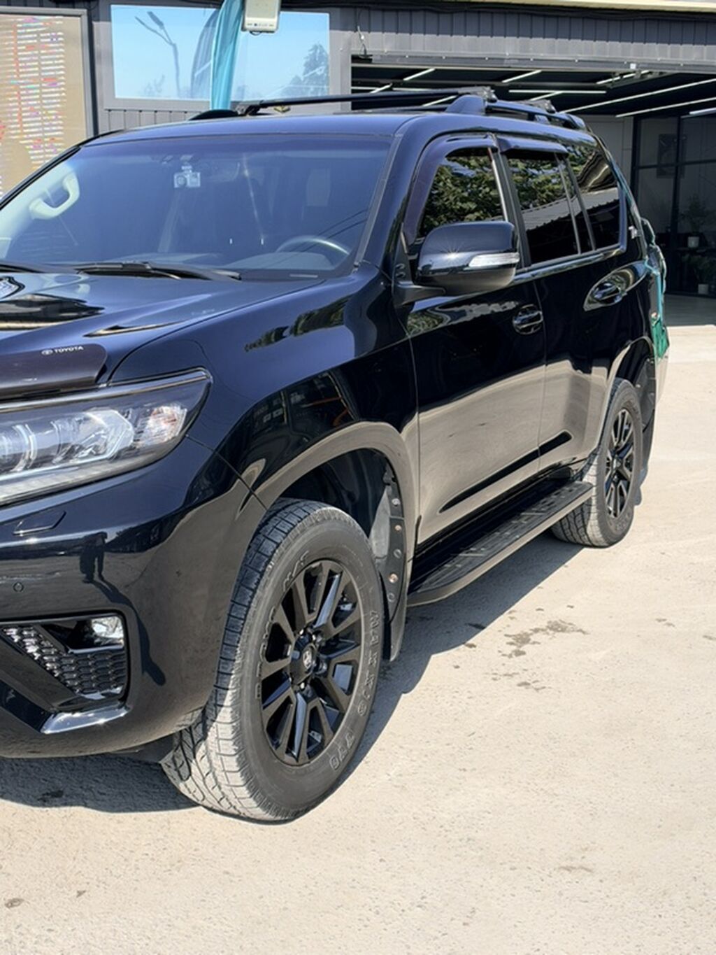 Toyota Land Cruiser Prado: 2022 г., Внедорожник: фото 2