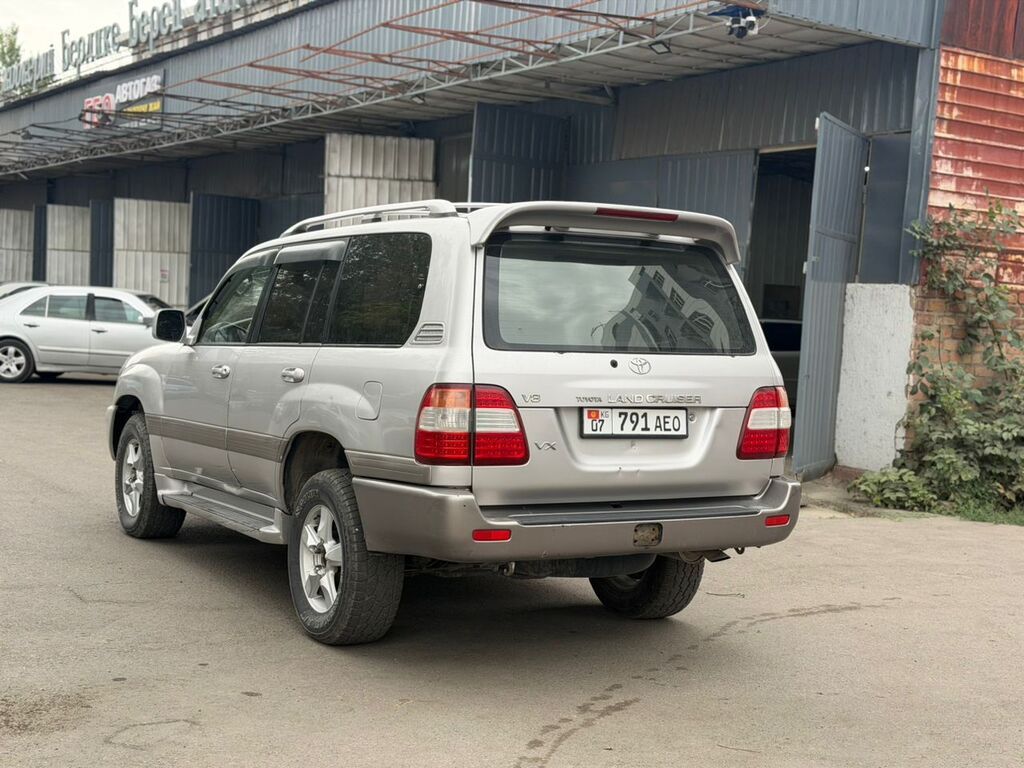 Toyota Land Cruiser: 1999 г., 4.7 л, Автомат, Бензин, Внедорожник: фото 4