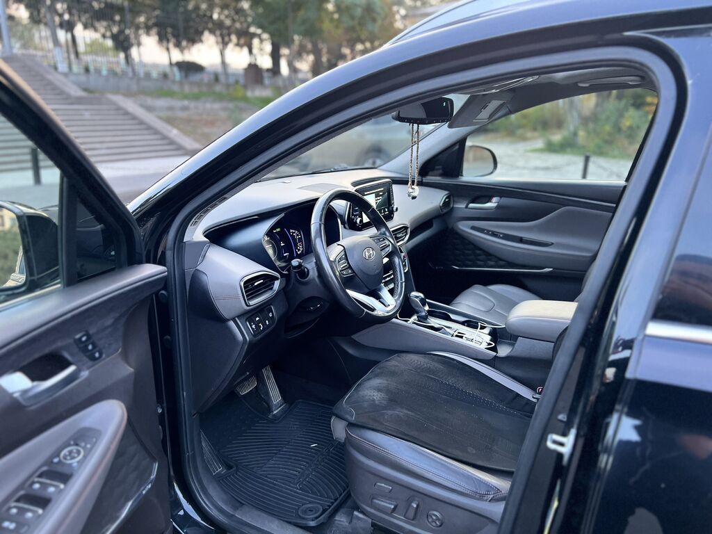 Hyundai Santa Fe: 2019 г., 2 л, Автомат, Бензин, Кроссовер: фото 8