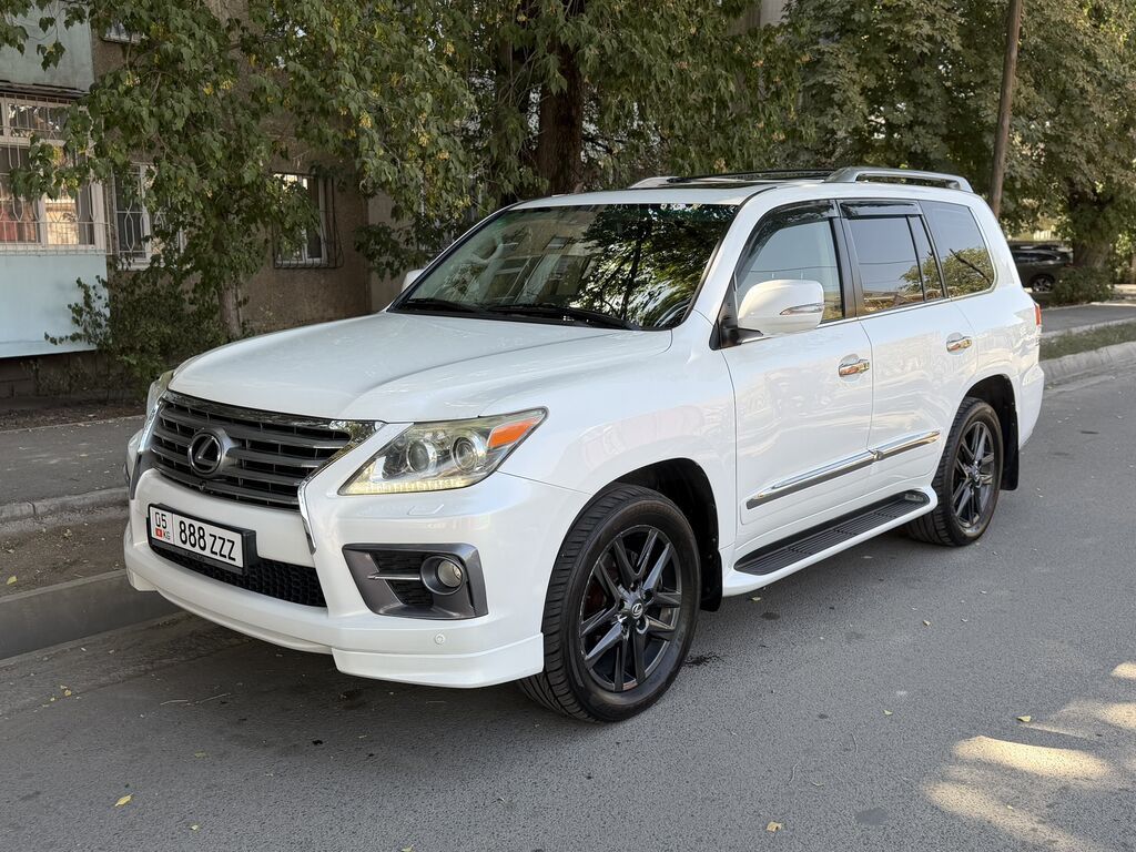Lexus LX