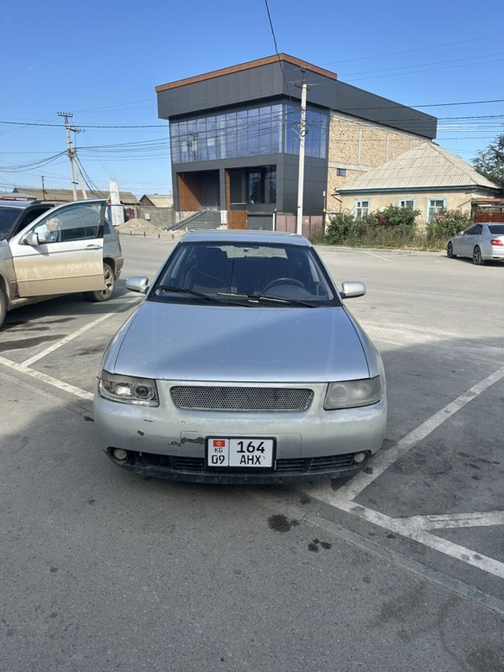 Audi A3: 2001 г., 1.8 л, Механика, Газ, Хэтчбэк: фото 2