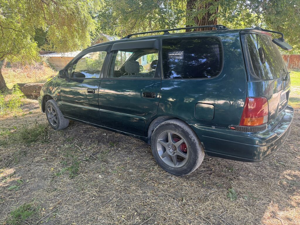Honda Odyssey: 1996 г., 2 л, Автомат, Минивэн: фото 4