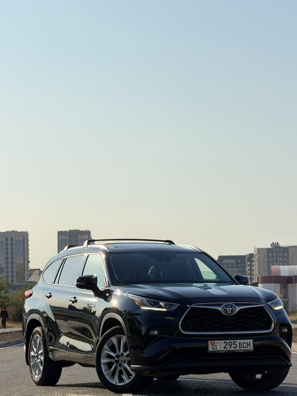 Toyota Highlander: 2020 г., Гибрид, Кроссовер: фото 1