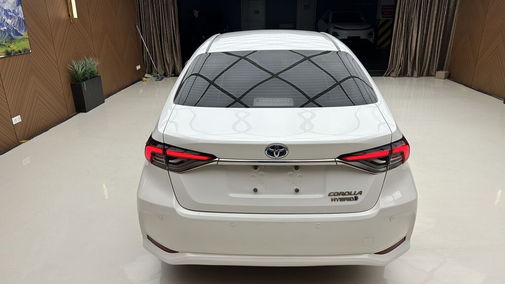 Toyota Corolla: 2022 г., 1.8 л, Вариатор, Гибрид, Седан: фото 7