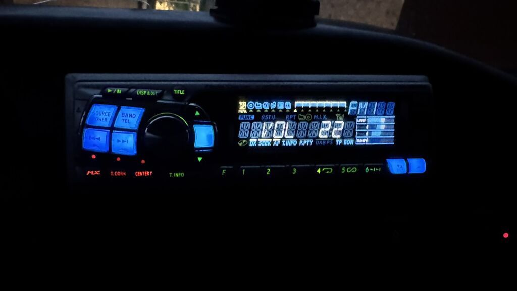 Автомагнитола Alpine CDA-9812RB - Тип: CD-ресивер 1-DIN с поддержкой: фото 3
