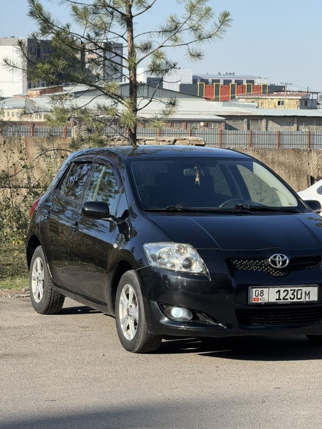 Toyota Auris: 2007 г., 1.6 л, Робот, Бензин, Хэтчбэк: фото 3