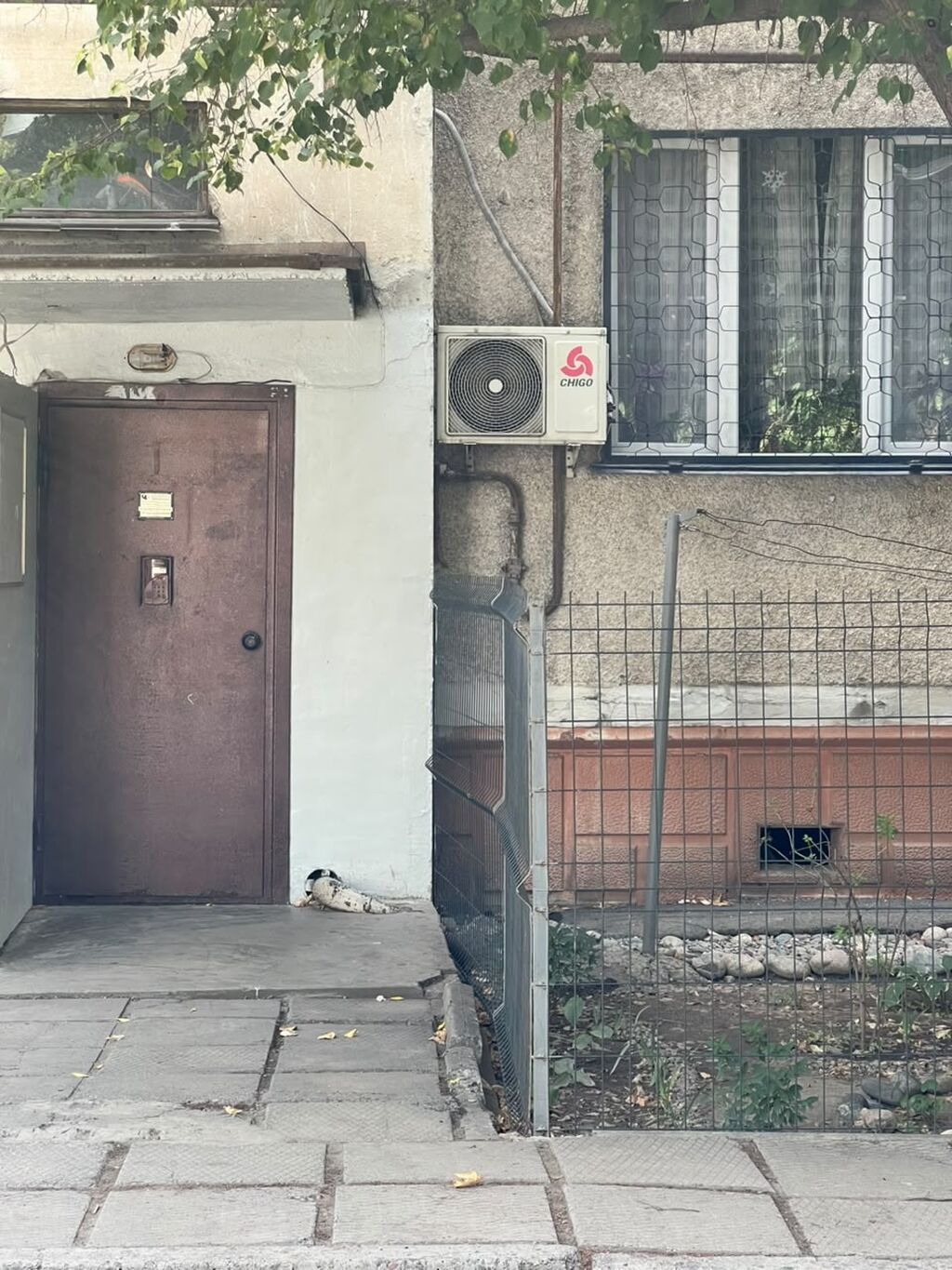 1 комната, 38 м², Боконбаева/Уметалиева 105 серия, 1 этаж, Требуется ремонт: фото 2
